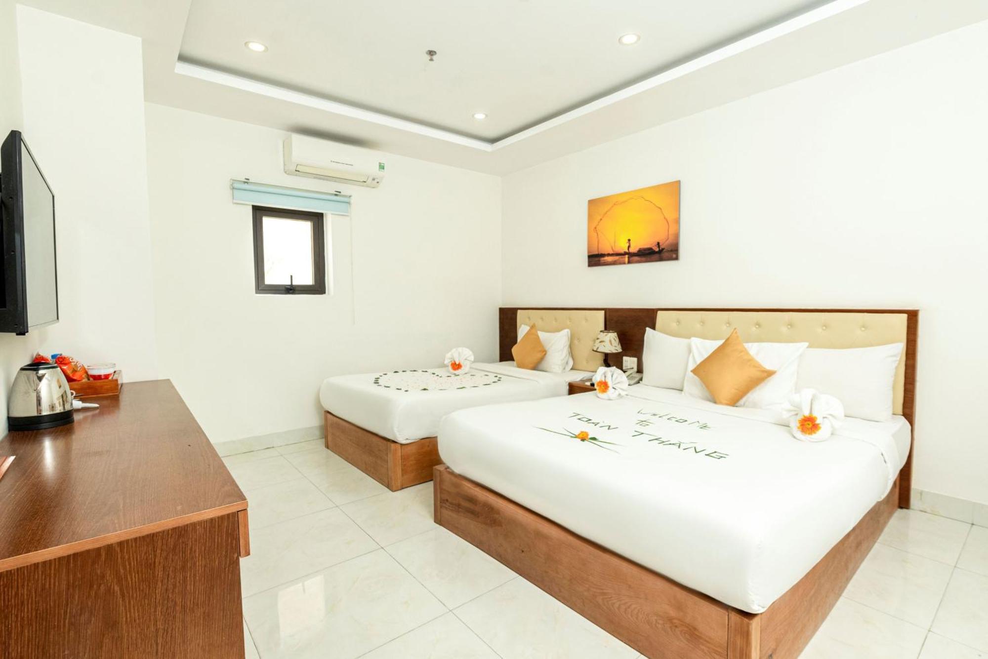 Toan Thang Beach Hotel Дананг Экстерьер фото